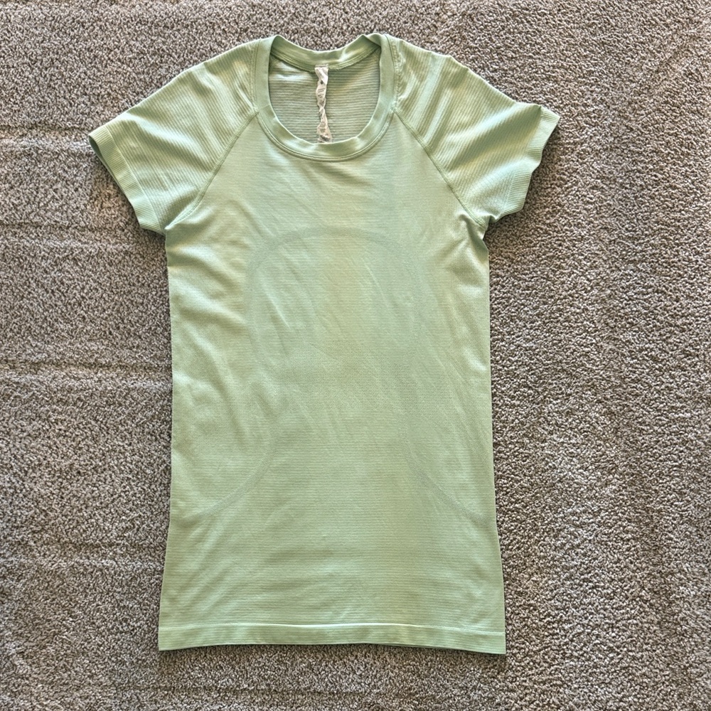 Lululemon Short Sleeve Swiftly Tee
